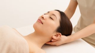 眠れない夜と、首の硬さの関係　